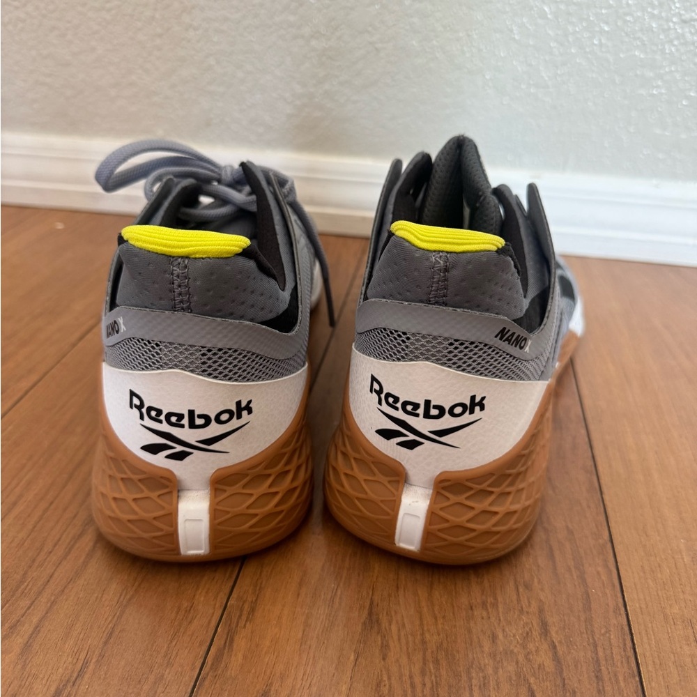 Men’s Reebok shoes - Picture 3 of 4